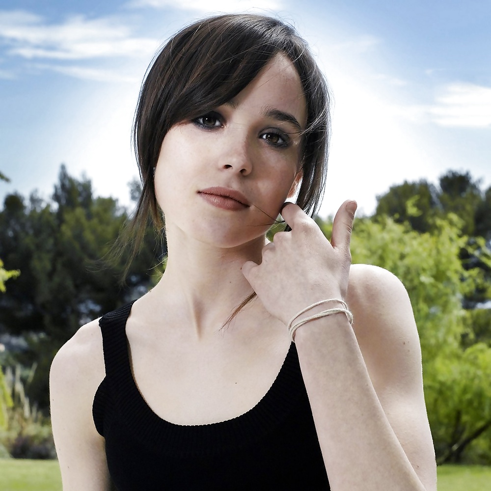 Celeb Cum Targets : Ellen Page #26919681