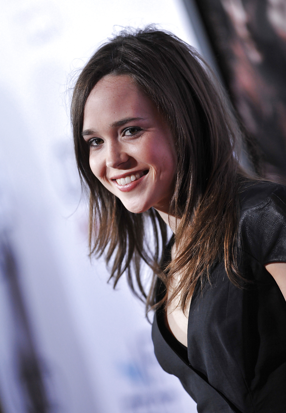 Celeb cum targets : ellen page
 #26919767