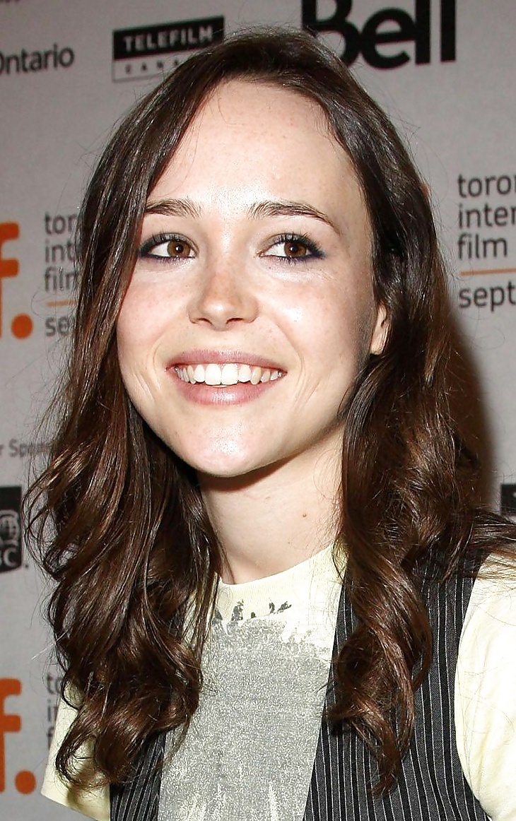 Celeb cum targets : ellen page
 #26919866