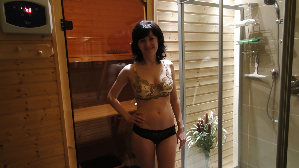 Wife sauna and shower #34329420