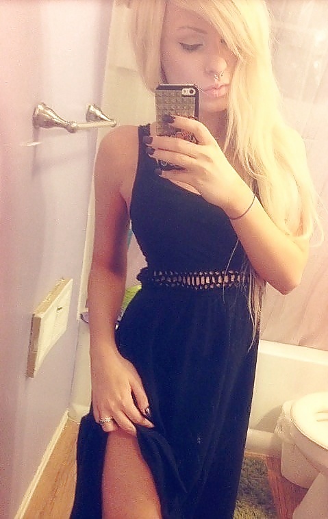 TS Selfies #31548710