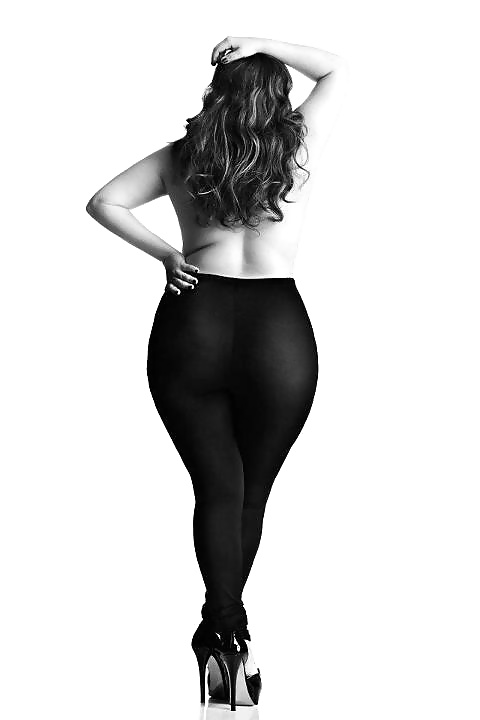 Curves 4 #25613389