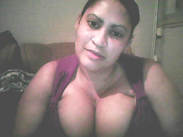 Dominicana muy chichona #32357632