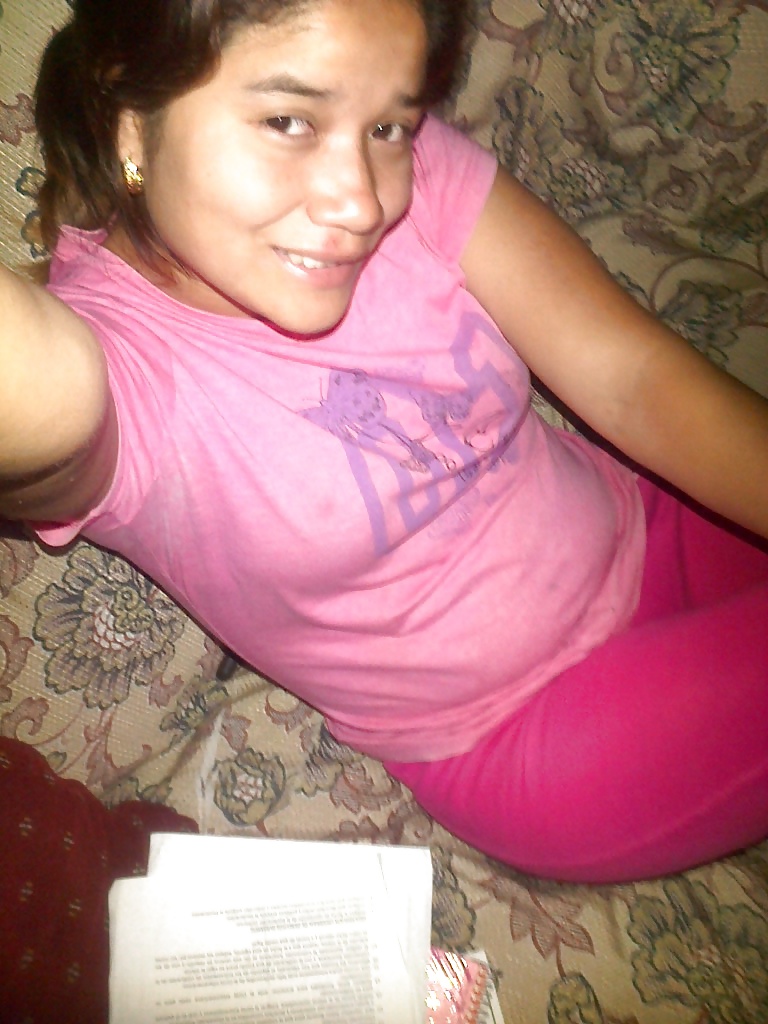 Estudiando y ensenando alguito de mis cositas  #40703767