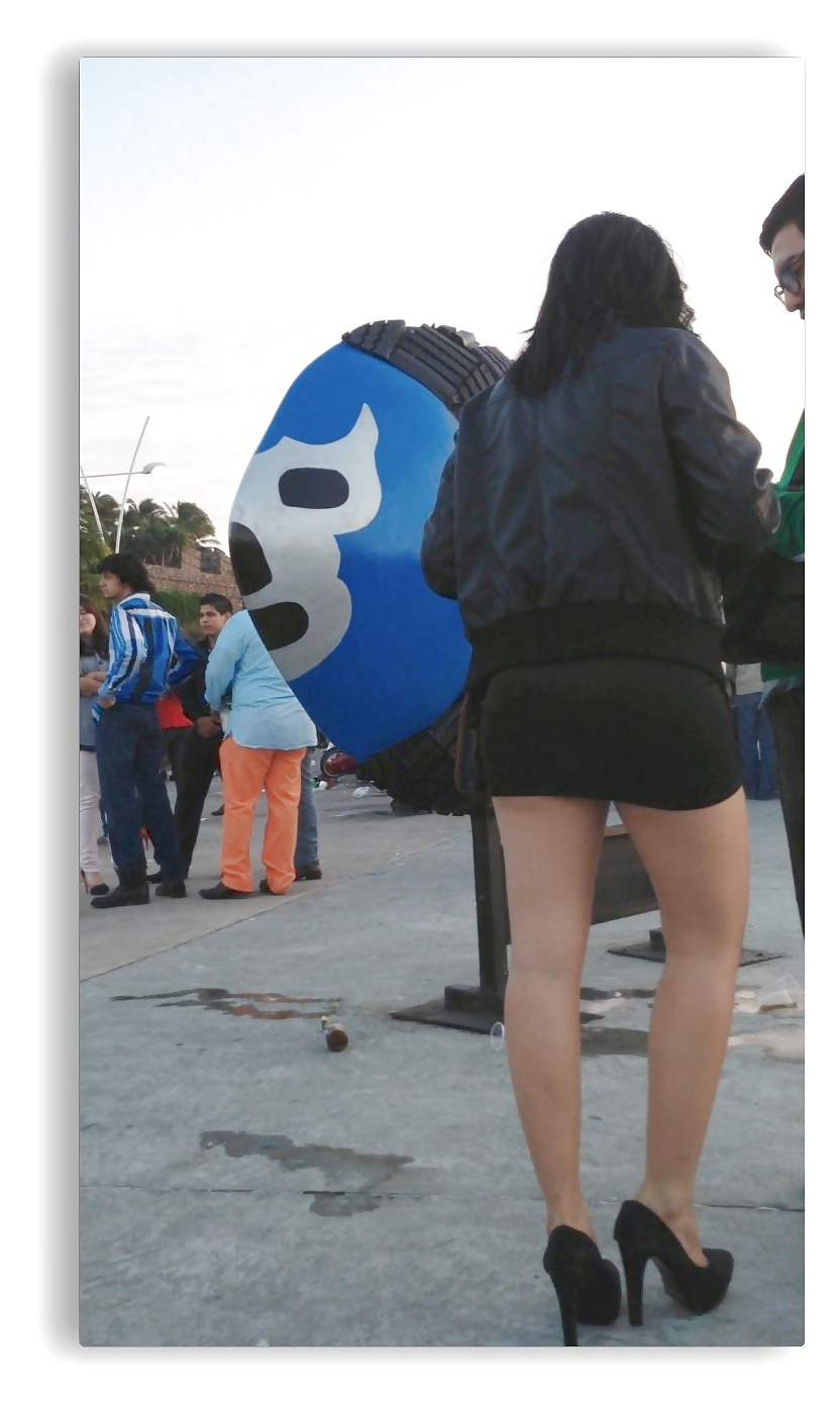 Colas mágicas 2
 #33613187