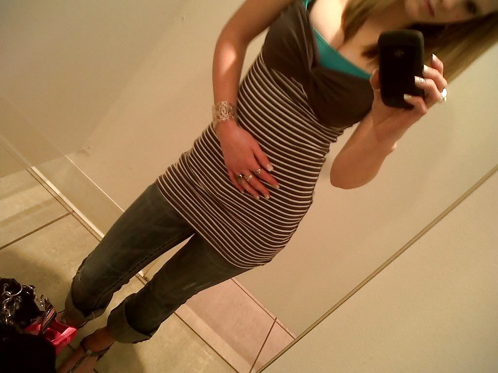 Girl #35219391