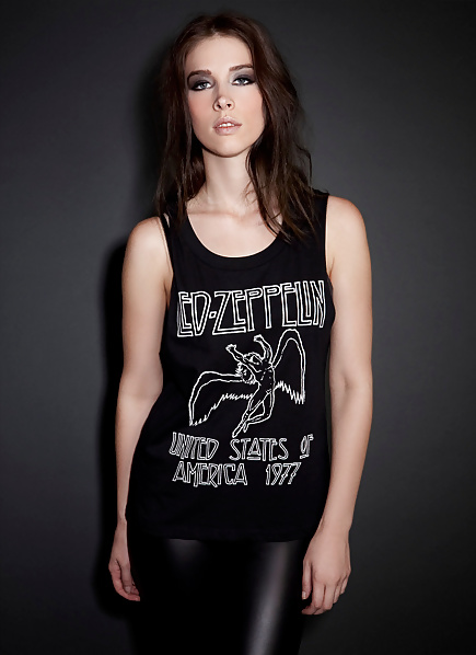 Metal Girls 2 #32597583