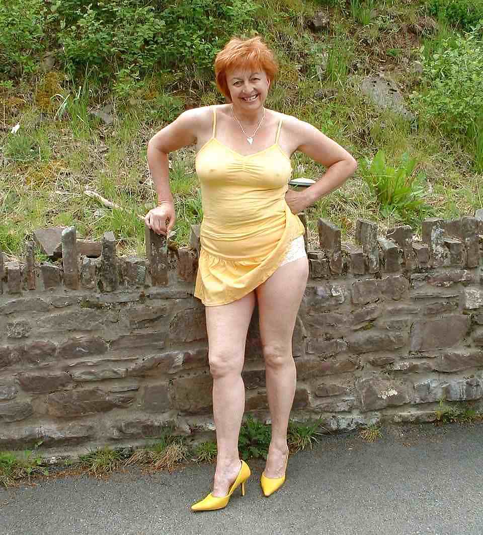 Anita dirty british slut in yellow #37259352