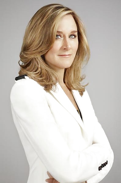 Würde Gerne Angela Ahrendts 'Stiefel Zu Lecken #34455657