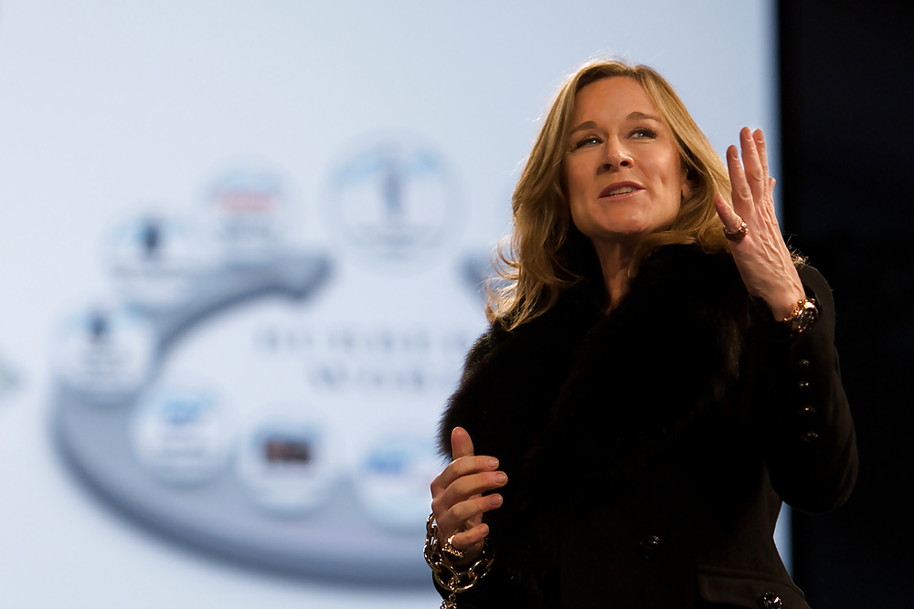 Would love to lick angela ahrendts' boots
 #34455679