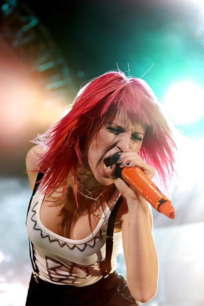 Cibles Cum Celeb: Hayley Williams #35997848