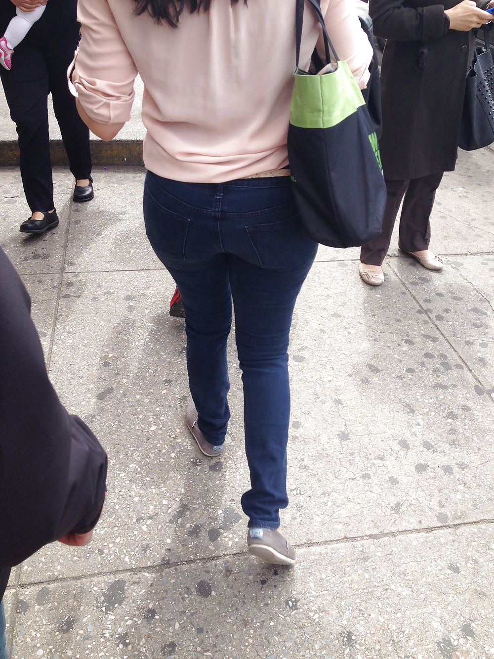 Kriecht Und Candids #32677919