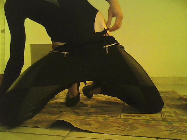 Talons, legging cuir, bodystring + string & gode
 #26927496