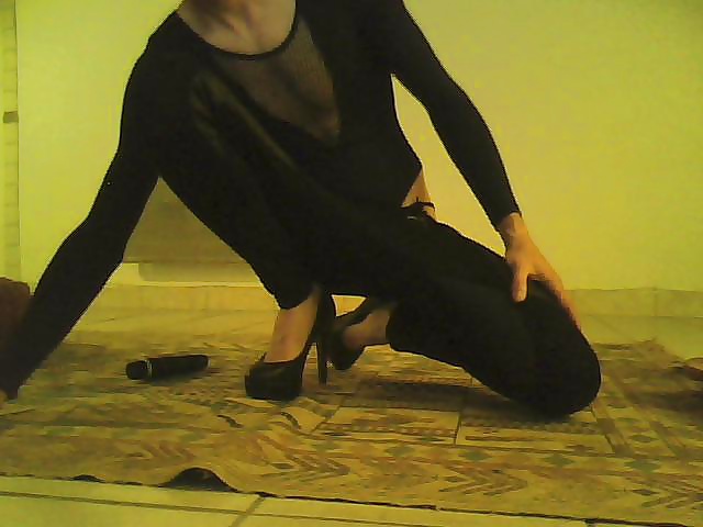 Talons, legging cuir, bodystring + string & gode
 #26927510