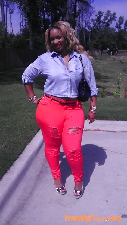 Thickdame #26618466
