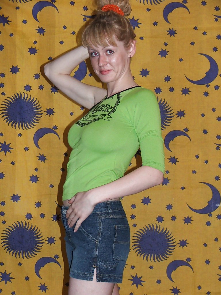 Nice Russian Wife Pose at Home #36392781