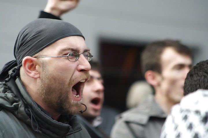 Hola chicas 
 #23783631