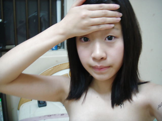Foto private di giovani ragazze asiatiche nude 54 coreane
 #39490946