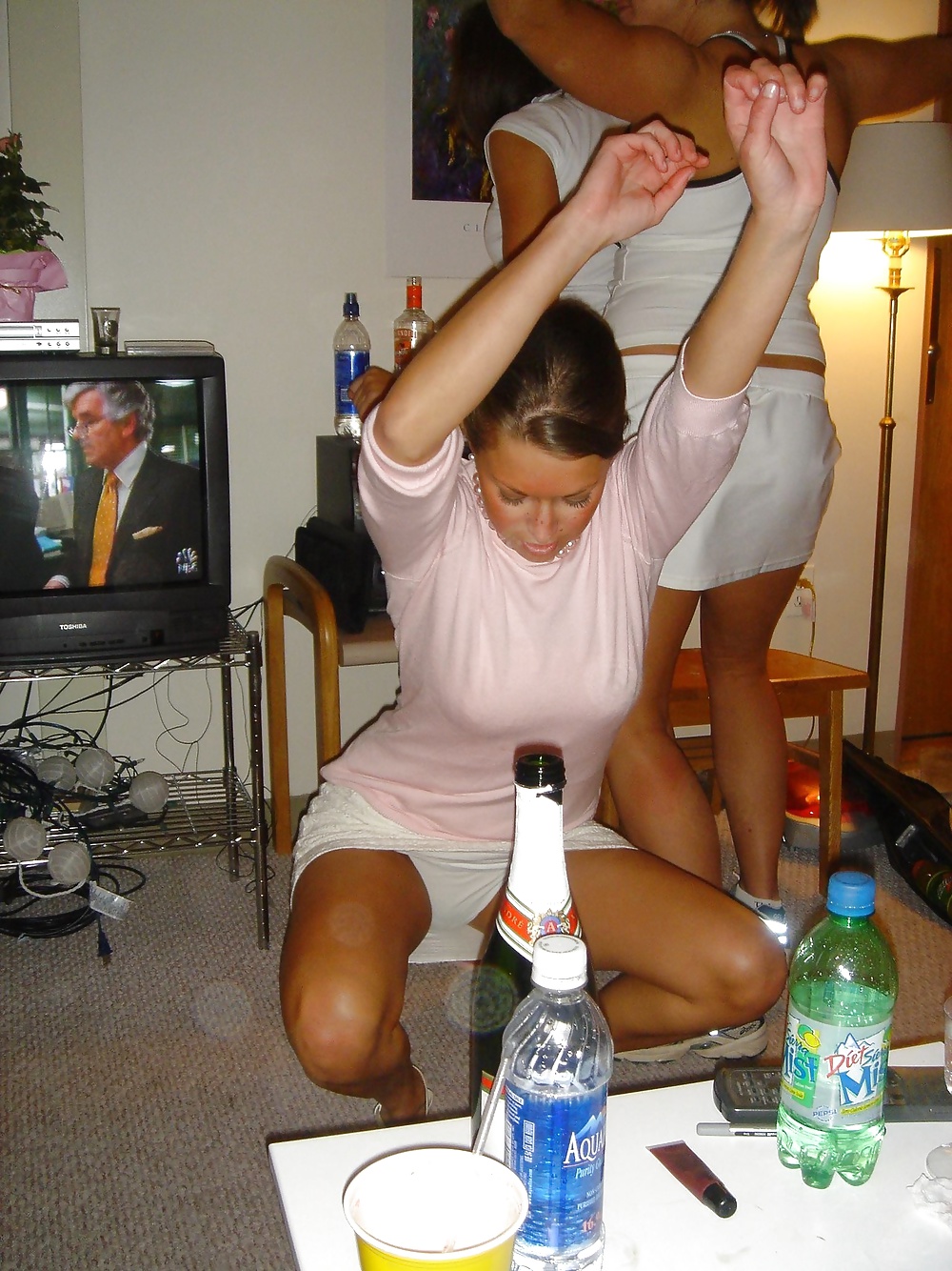 Upskirt, Flashing, candid images from girls and matures #28040121