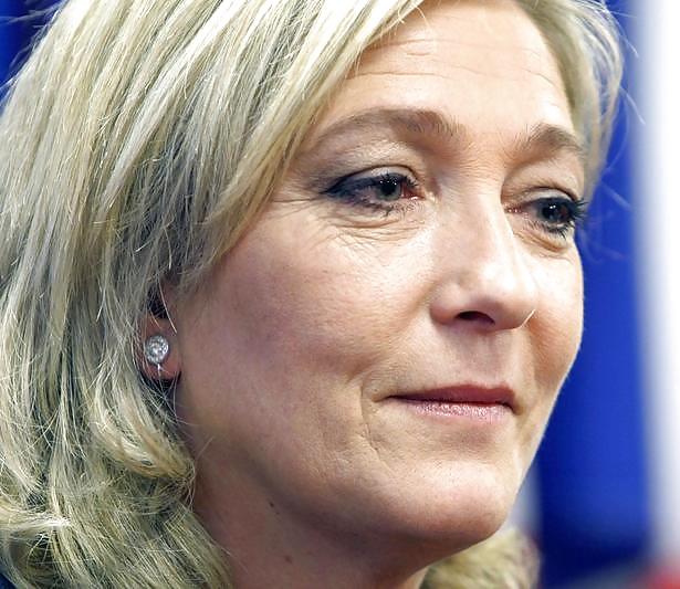 Aimerait Branler Aux Pieds De Marine Le Pen #35834514