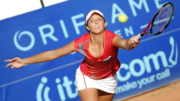 Laura Robson Oncourt #40276288