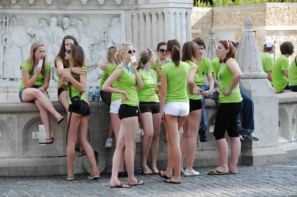 ¡Adolescentes húngaras calientes para comentarios sucios!
 #26351691