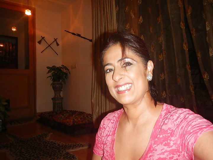 Mrs Sangeeta Heiße Hündin Indische MILF #39130766