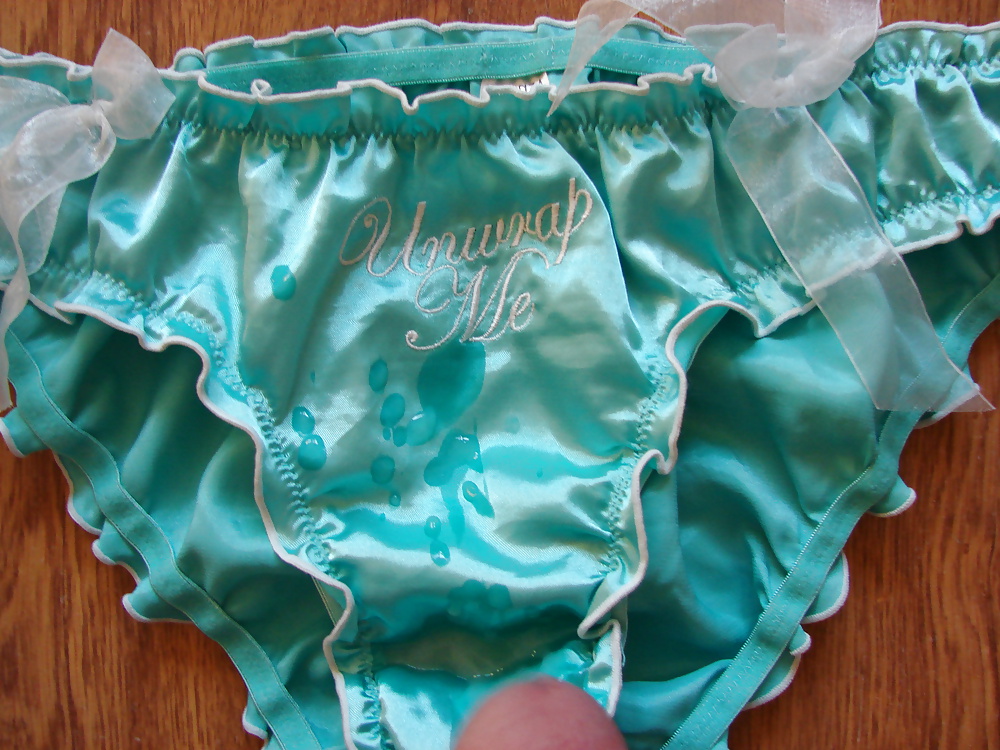 Lingerie cum #26328999