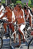 Vélo Et Sexy Filles #35943447