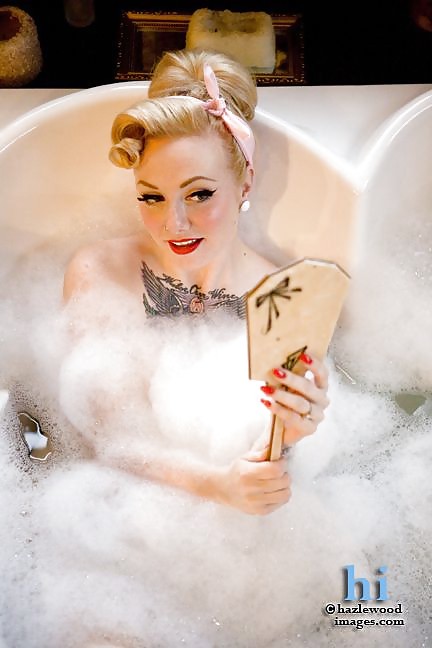 Aufstecken #24778696