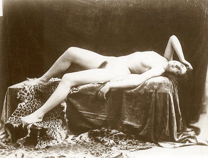 Vintage erótico - principios del siglo xx
 #23282798
