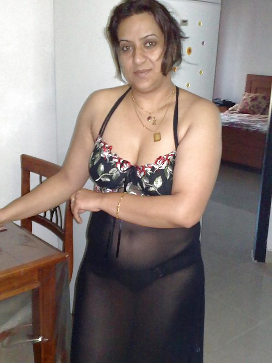 Milf tunisienne
 #32894022