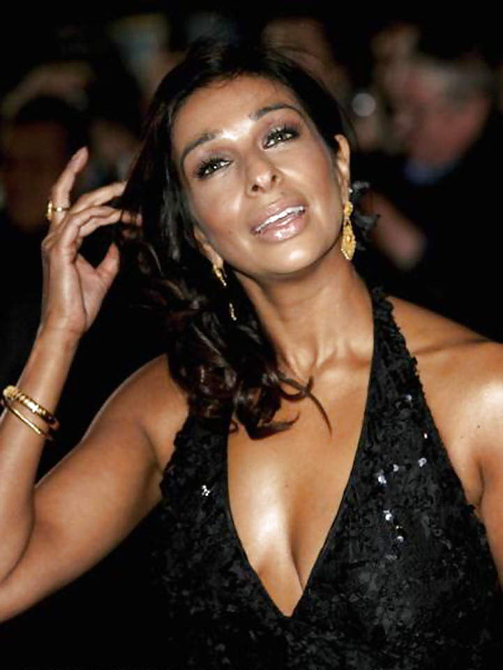 Shobna Gulati #27207635