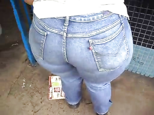 Mega booty candids 2 #28958023