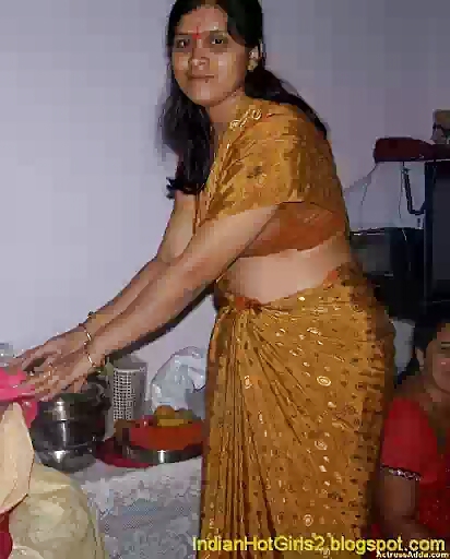 Satin Aunty #36522589