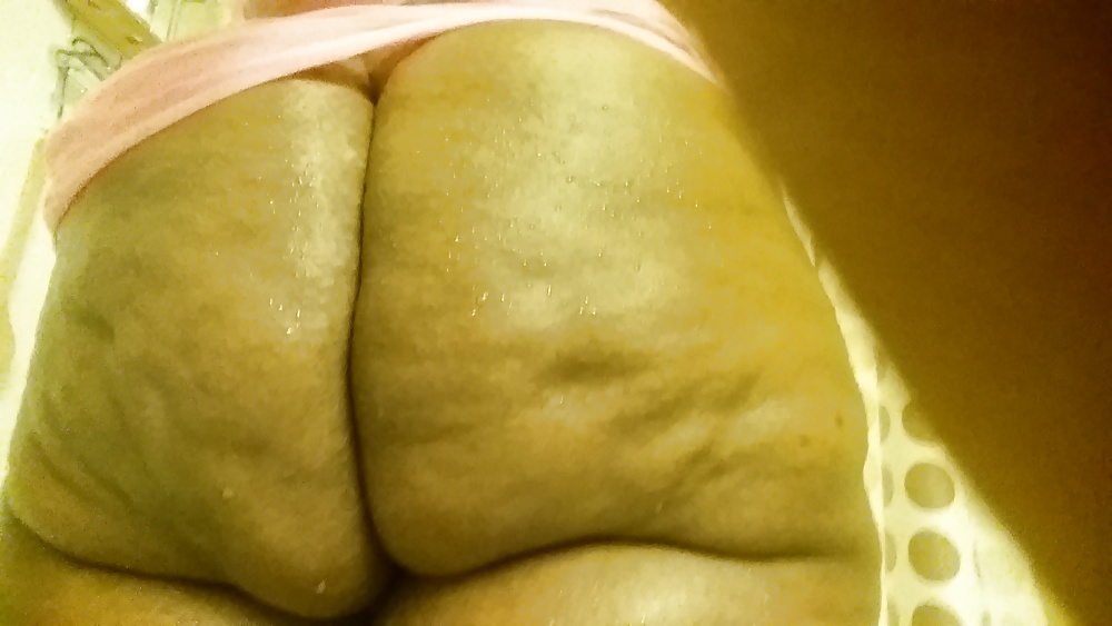Lemme see dat assss #40582038