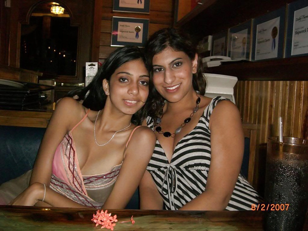 Indian Atemberaubend Heiße Nette Babes Desi: Non Nude #25233914
