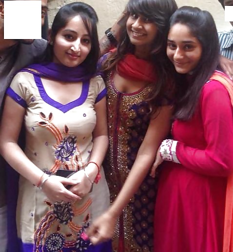 Indian Atemberaubend Heiße Nette Babes Desi: Non Nude #25234019