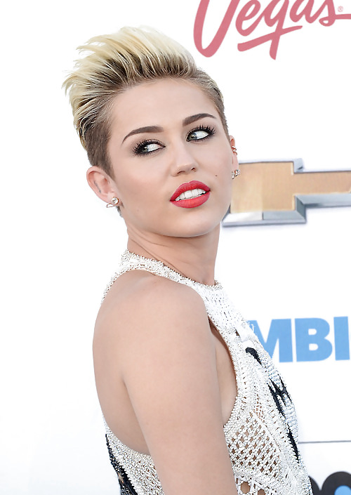 Miley Cyrus sexy al premio billboard maggio 2013
 #38069140