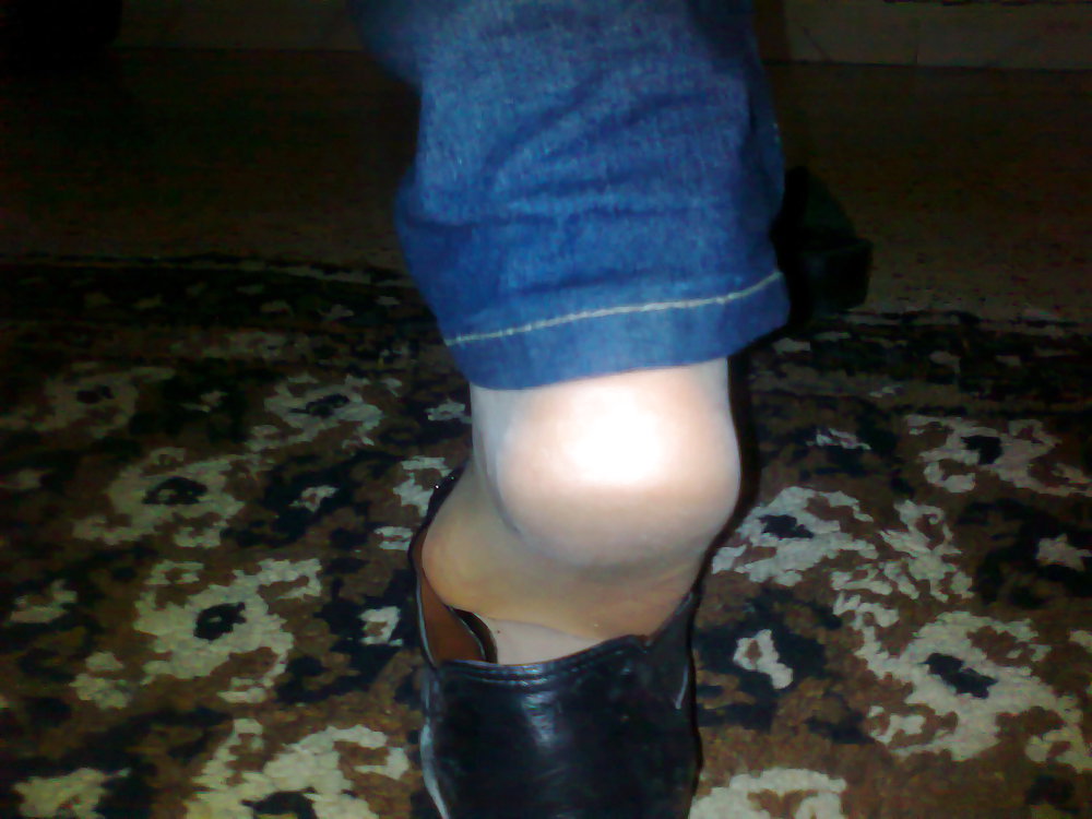 Les pieds d'une filles arabes tunisienne 2 #34517410