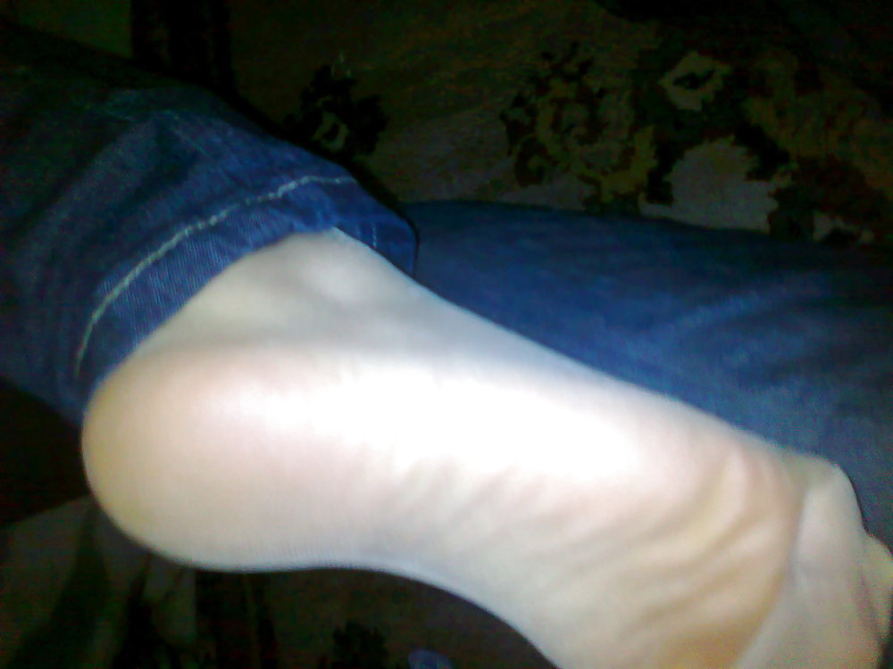 Les pieds d'une filles arabes tunisienne 2 #34517424