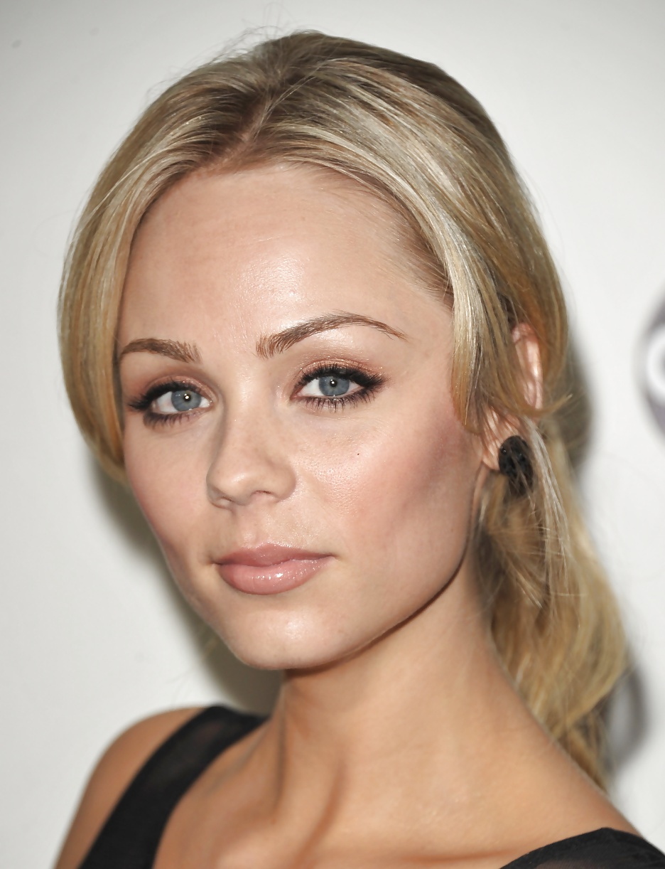 ローラ・ヴァンデルフォールト（Laura Vandervoort
 #39111139