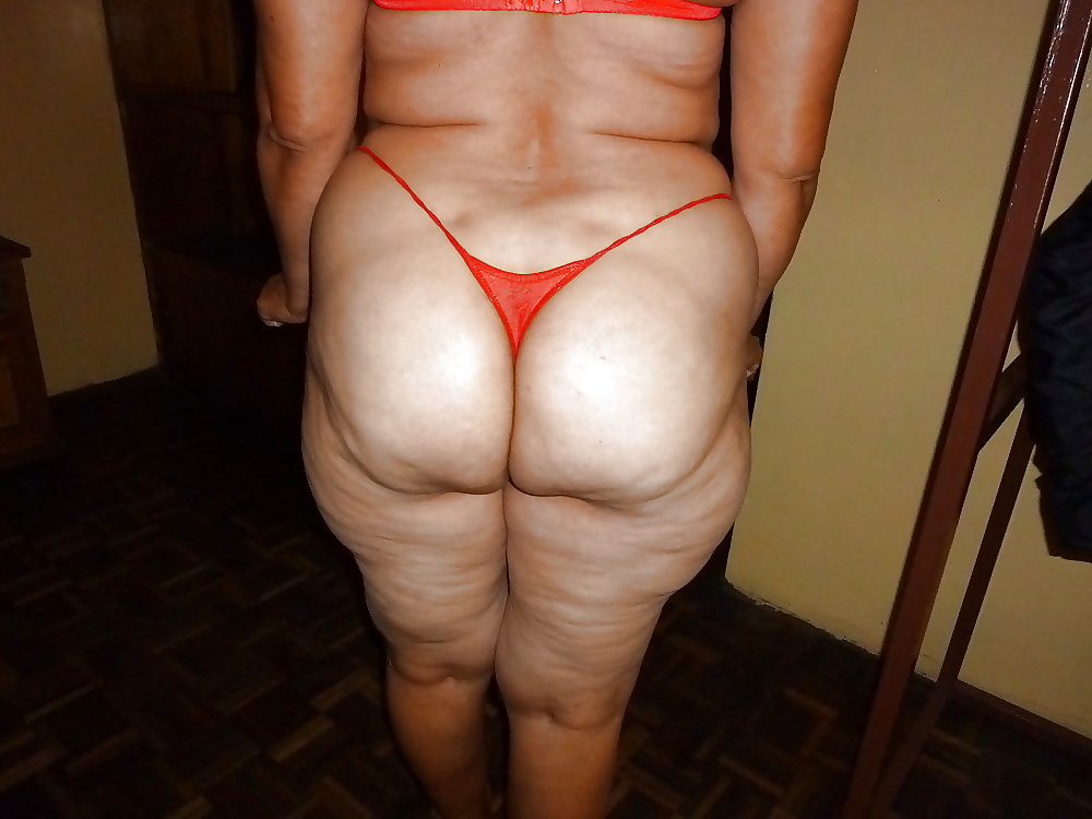 Lupe's perfect big granny ass
 #27249877