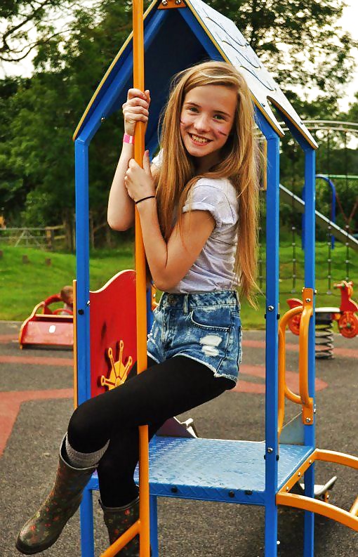 Teenager-nn #35421423