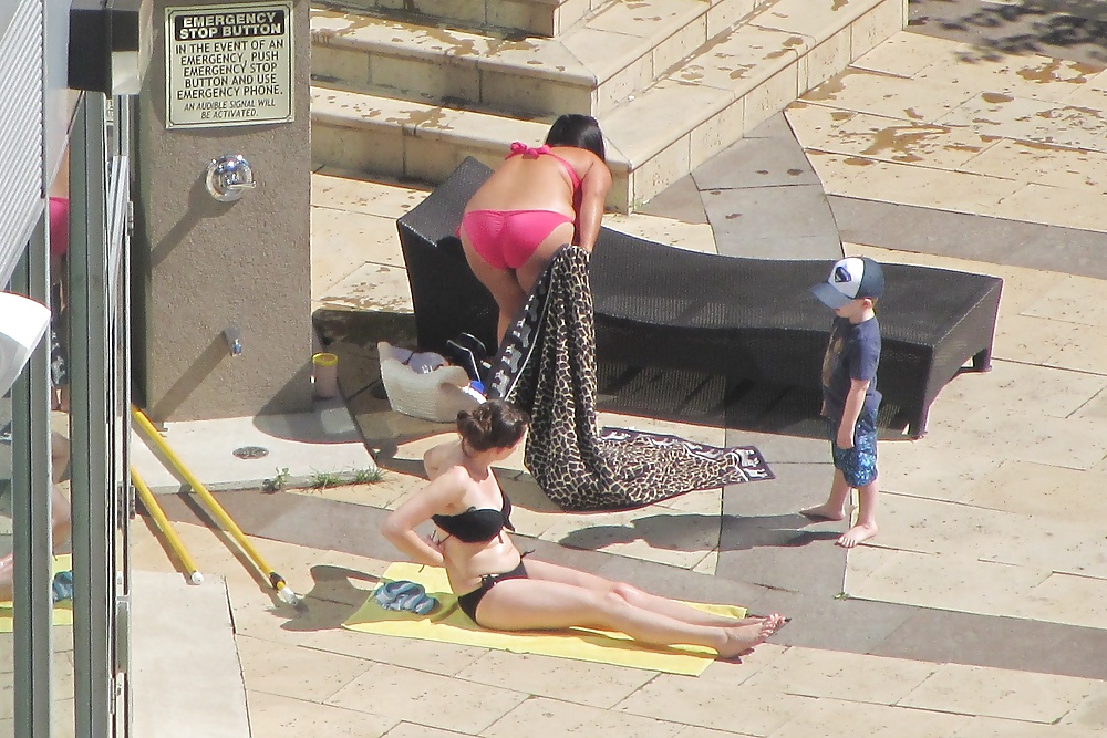 Cute curvy pool, toronto, ontario canada
 #40303932