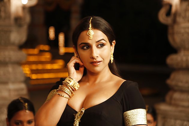 VIDYA BALAN #25106540