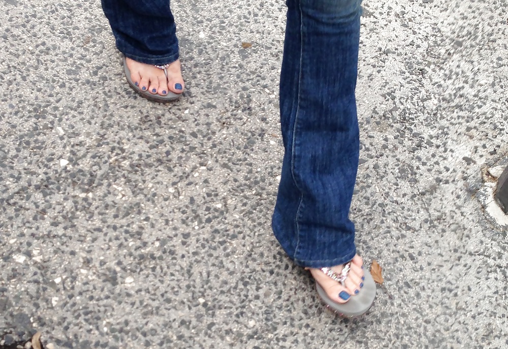 Hot Milf feets in sandals #36994887