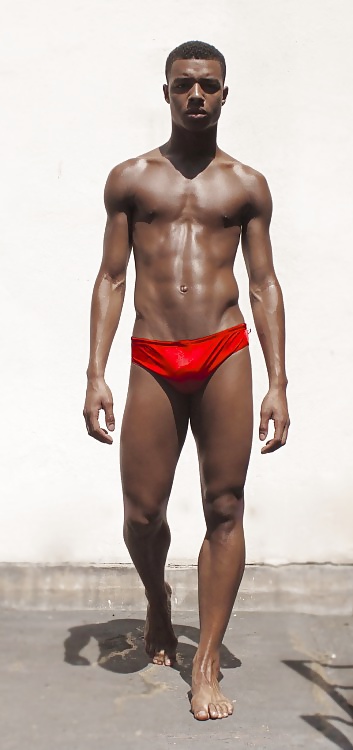 私の頭の中にはセクシーな男たちがいます...。
 #26057841