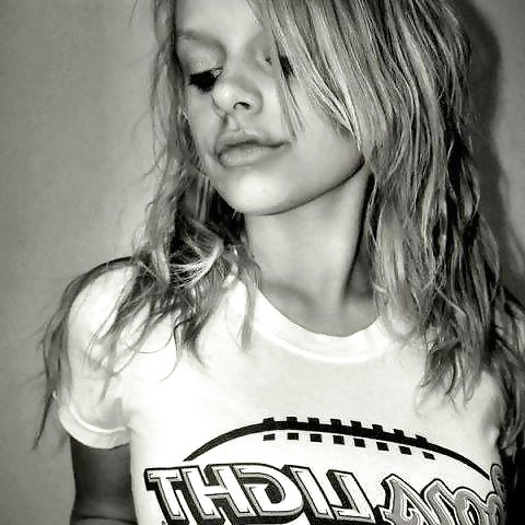 Swedish nn hottie
 #39796392