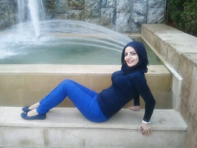 Chicas sexys con hijab
 #25689523
